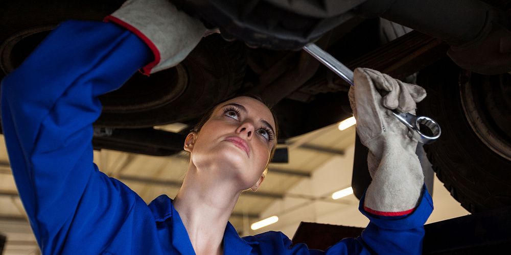 Пора на СТО: 7 неочевидных признаков уставшей подвески