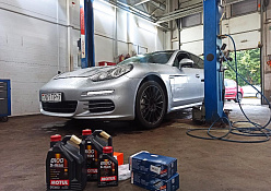 Porsche Panamera 4s - замена масла и тормозных колодок