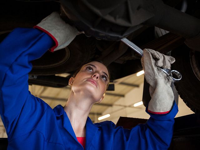 Пора на СТО: 7 неочевидных признаков уставшей подвески